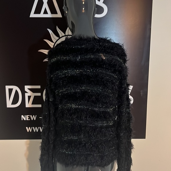 Black fluffy jumper size 12 - Picture 4 of 7